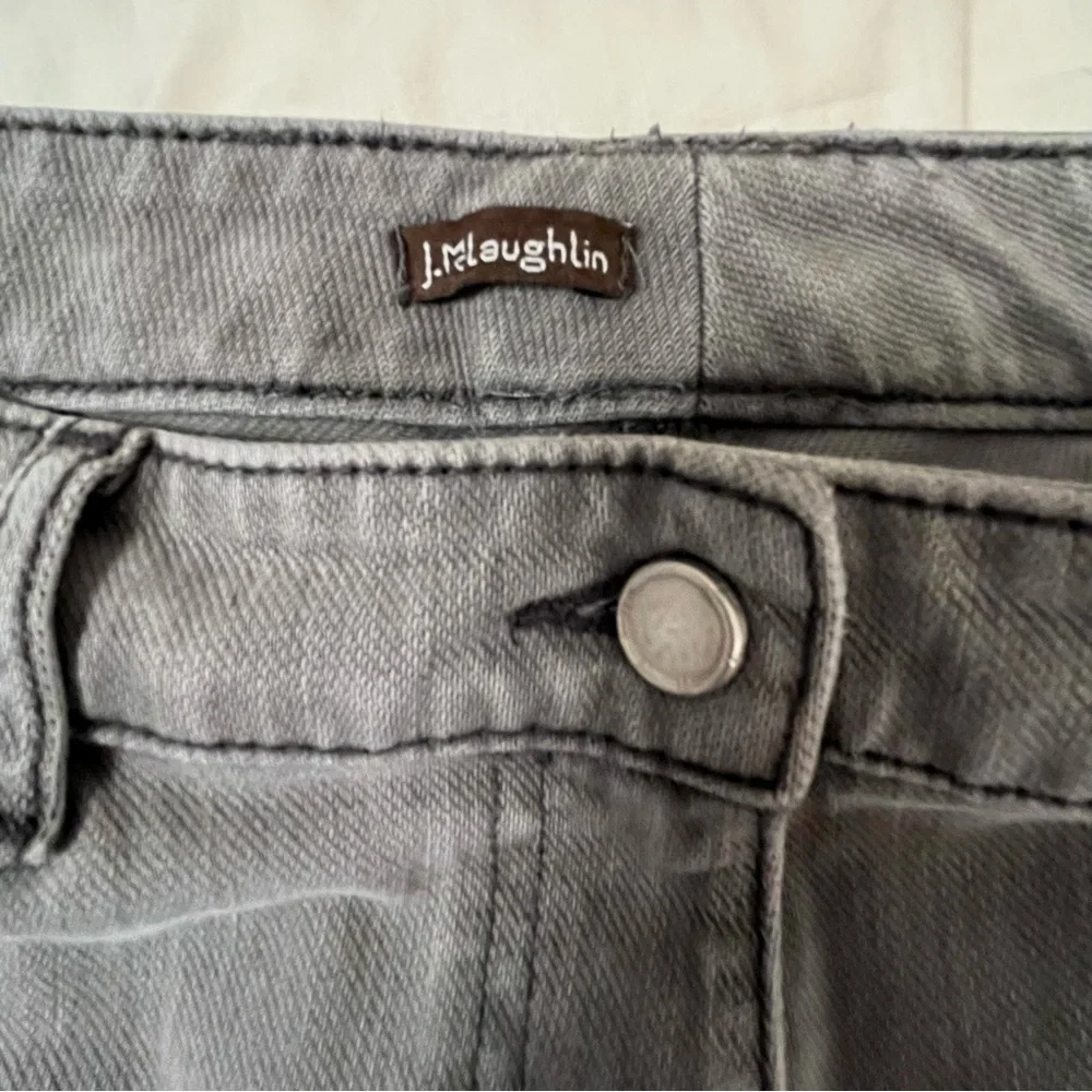 J. McLaughlin Women's Gray Washed Straight Leg Jeans Size Medium or 6/8